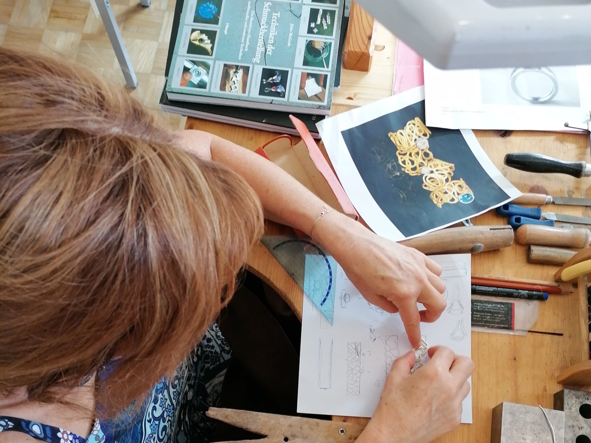 Beim Entwerfen im Kurs